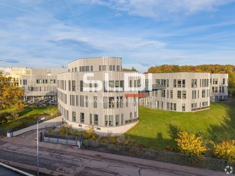 À la recherche de bureaux modernes et fonctionnel