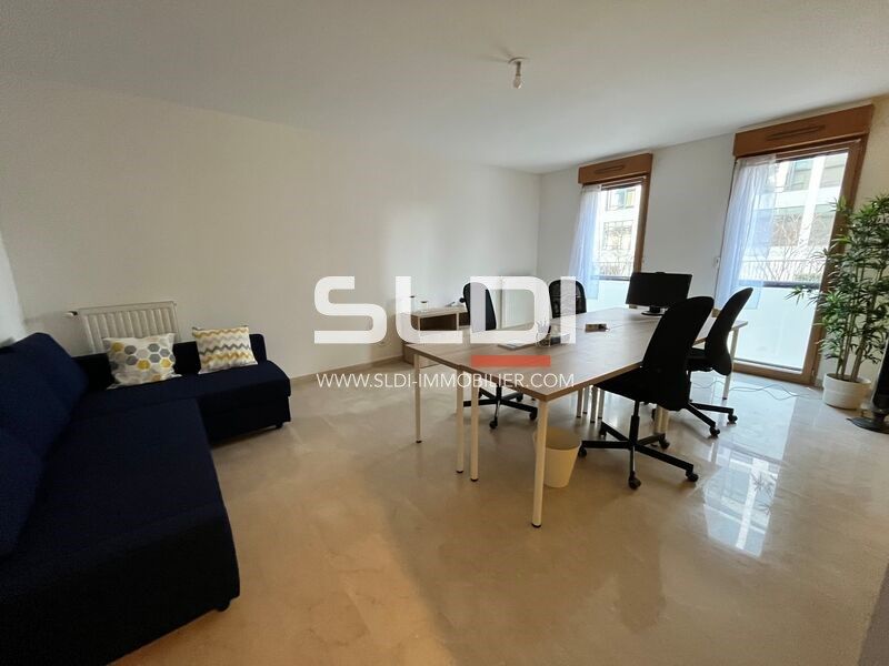 Découvrez ces bureaux lumineux de 54 m² à Lyon 3è