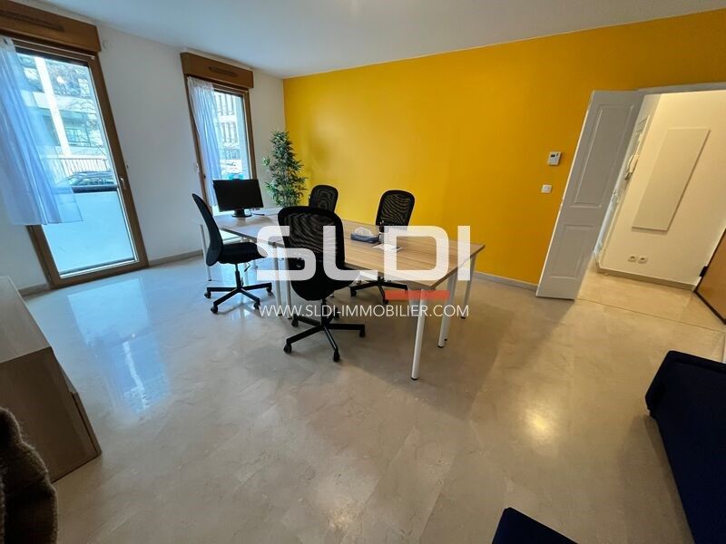 Découvrez ces bureaux lumineux de 54 m² à Lyon 3è