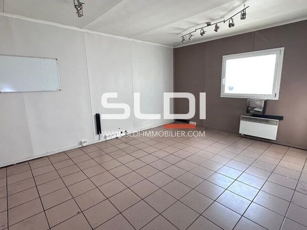 À louer à Heyrieux, à proximité immédiate de Lyon