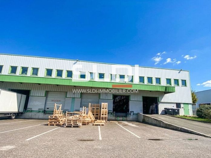 Sur la commune de Genas, découvrez ces locaux d'a