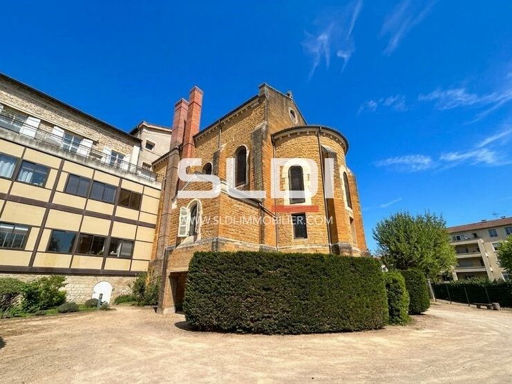 Découvrez un bien atypique : une ancienne chapell
