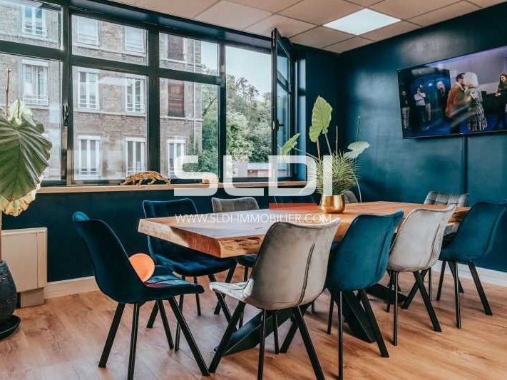 Espace de coworking contemporain et modulable, pa