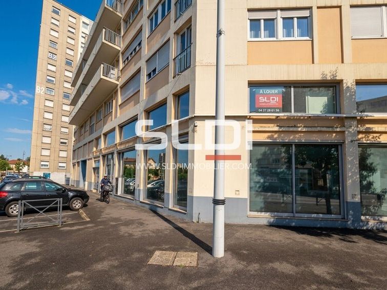 Local commercial à louer de 333 m² - Rue de l'Eur