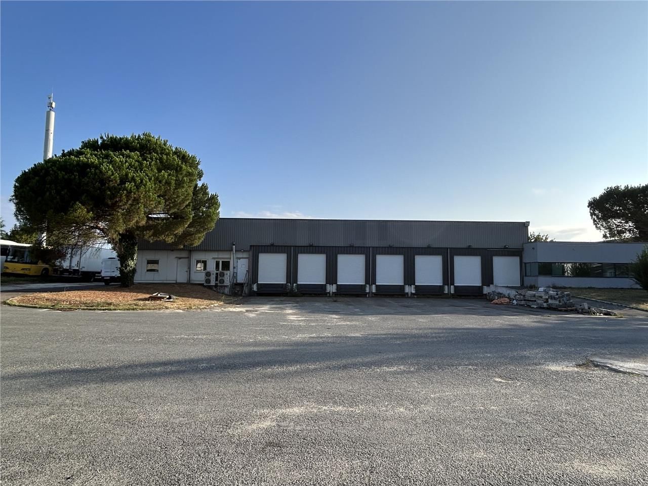 Arthur Loyd Bordeaux vous propose un entrepôt à