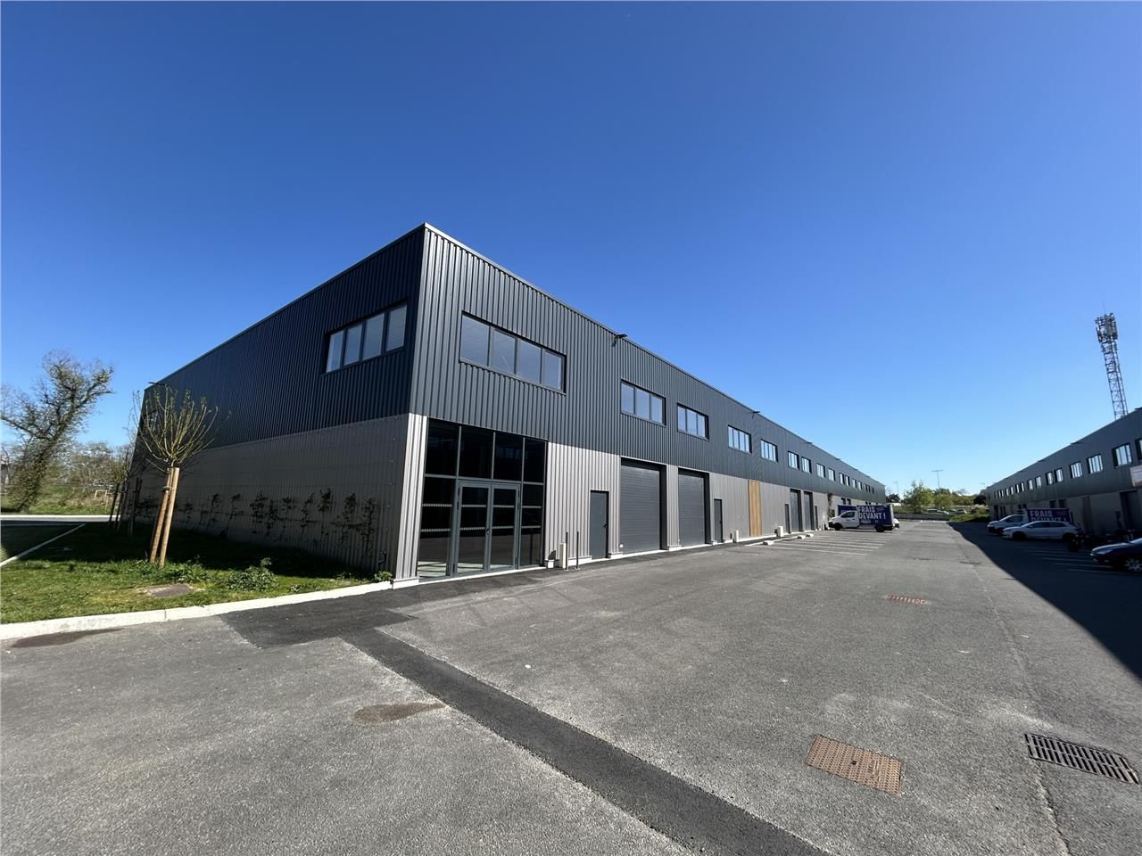 Au coeur de la zone industrielle d'Ambarès-et-Lag