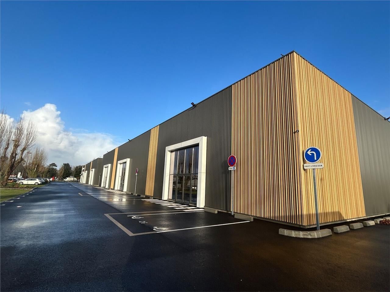 Arthur Loyd vous propose des cellules commerciale