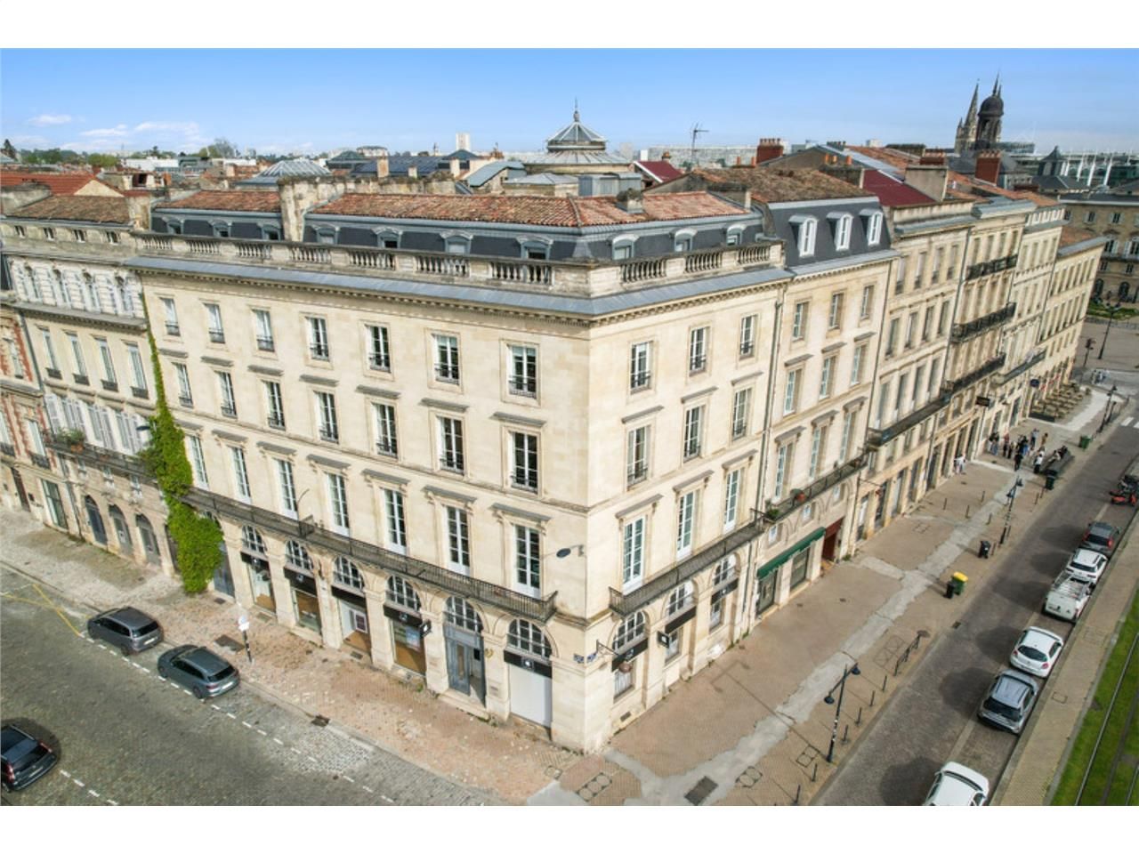 En centre ville de Bordeaux, au sein d'un immeubl