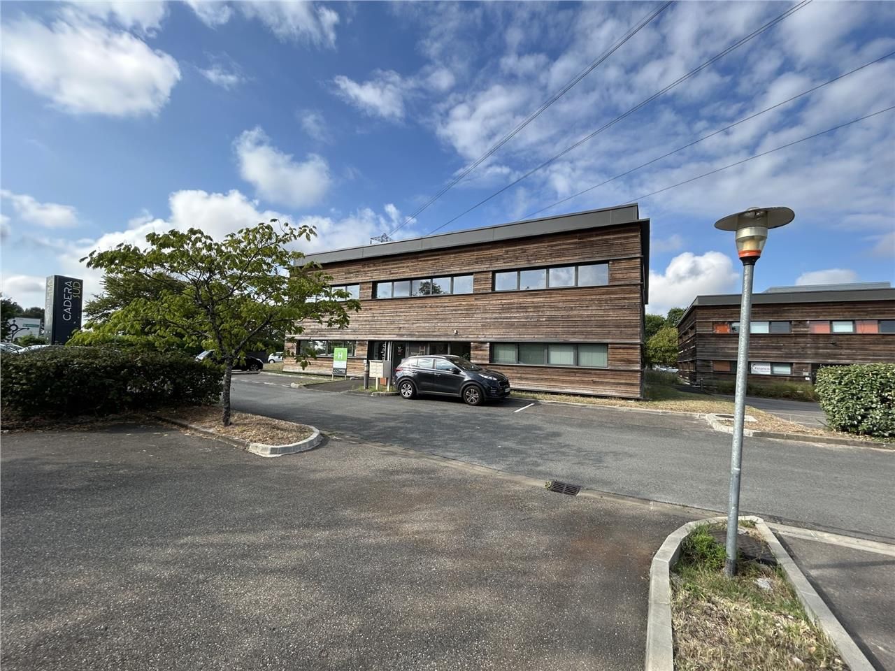 Dans le parc Cadera Sud à Mérignac, Arthur Loyd v