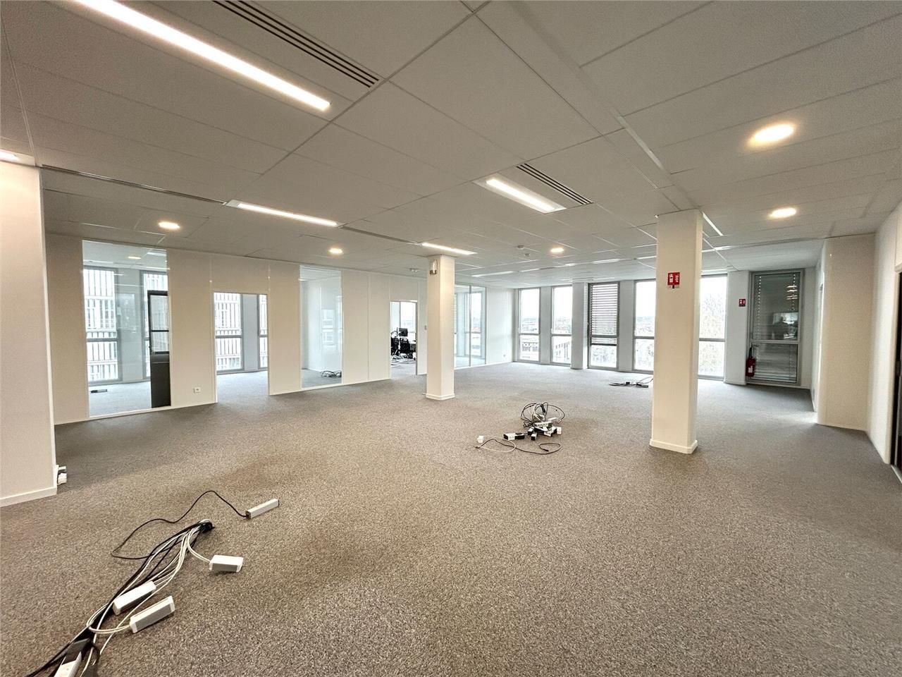 Arthur Loyd vous propose ce plateau de bureaux en