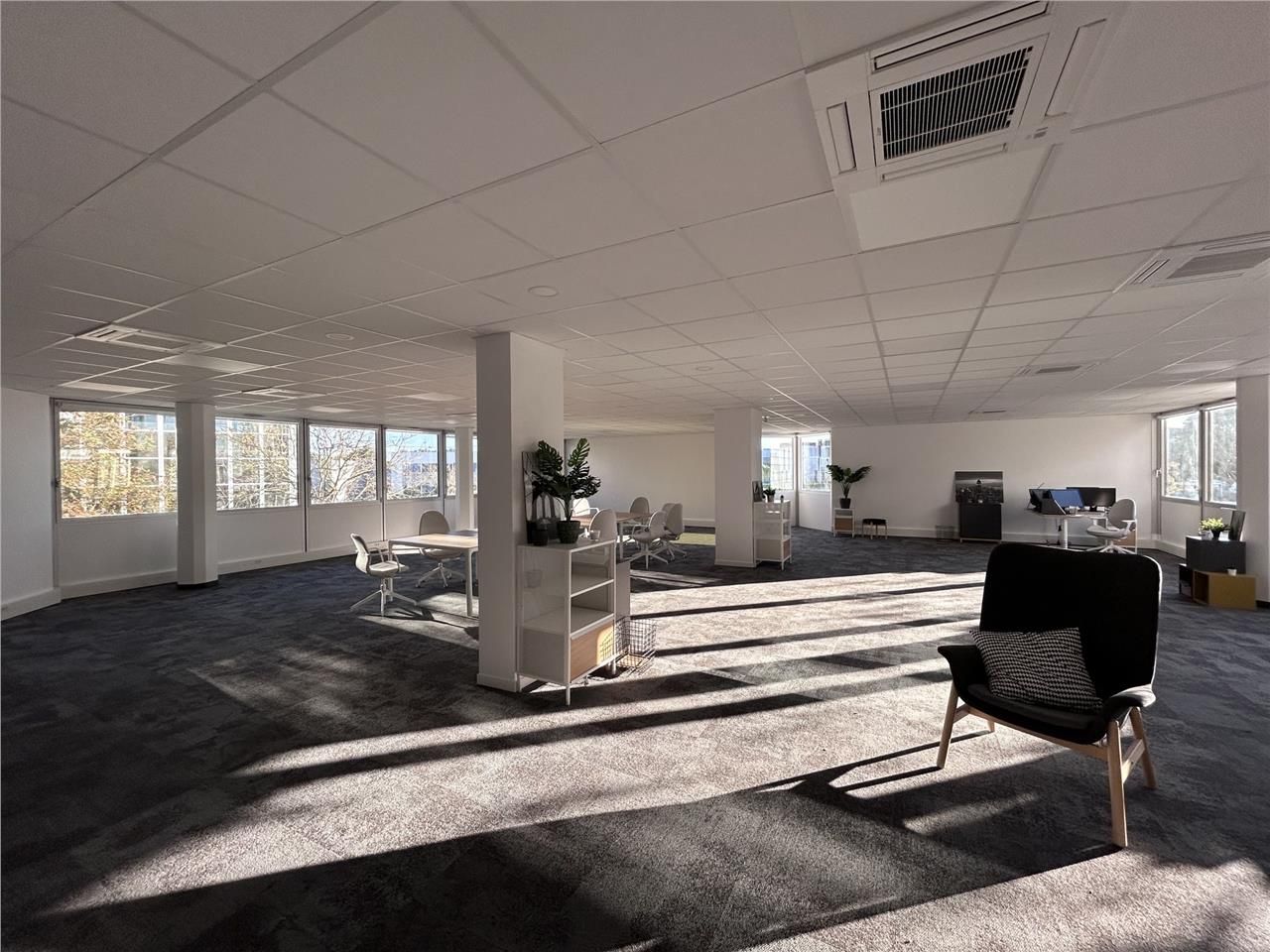 Arthur Loyd vous propose à la location plusieurs 