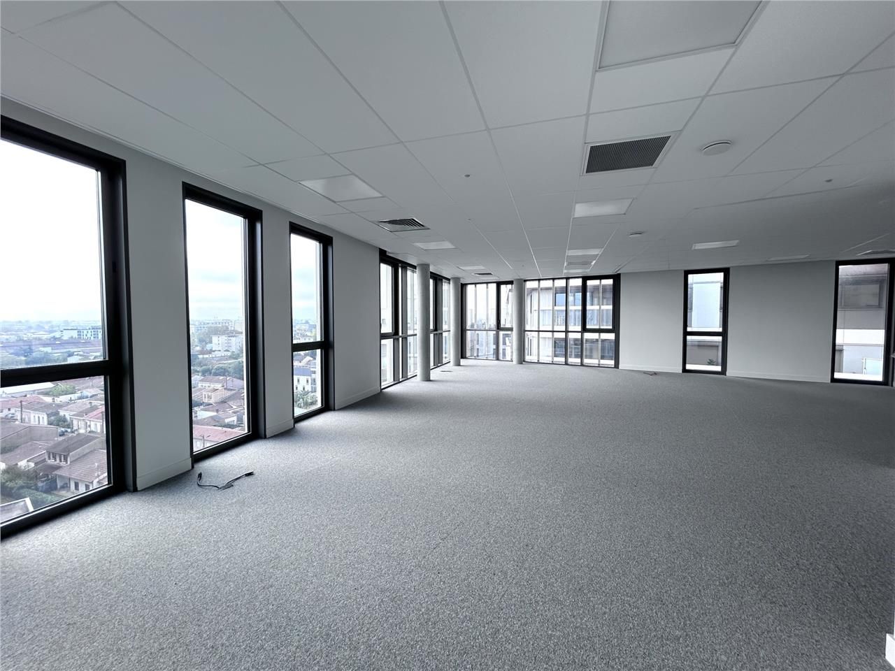 Arthur Loyd vous propose à la location des platea