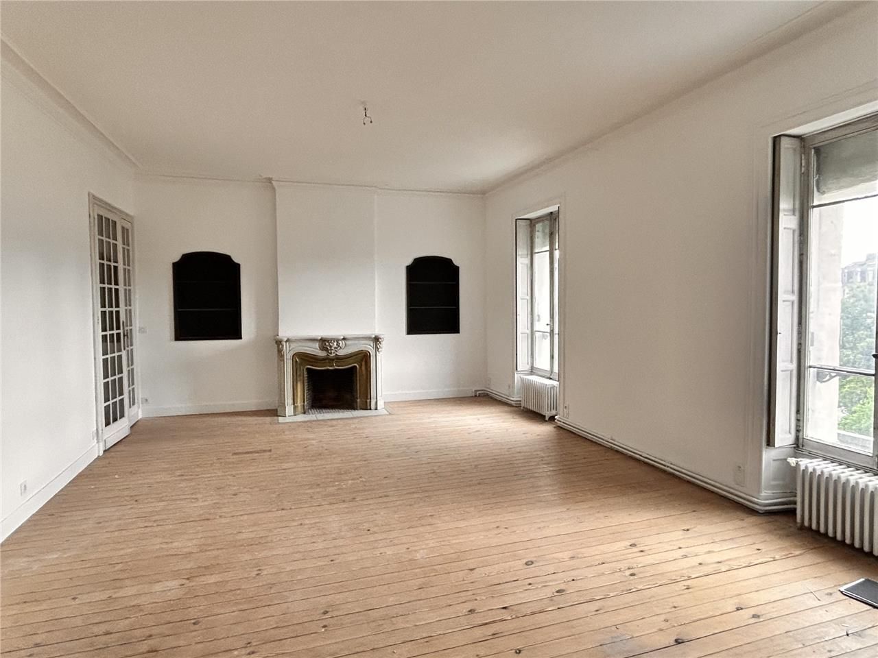 Arthur Loyd Bordeaux vous propose à la location u