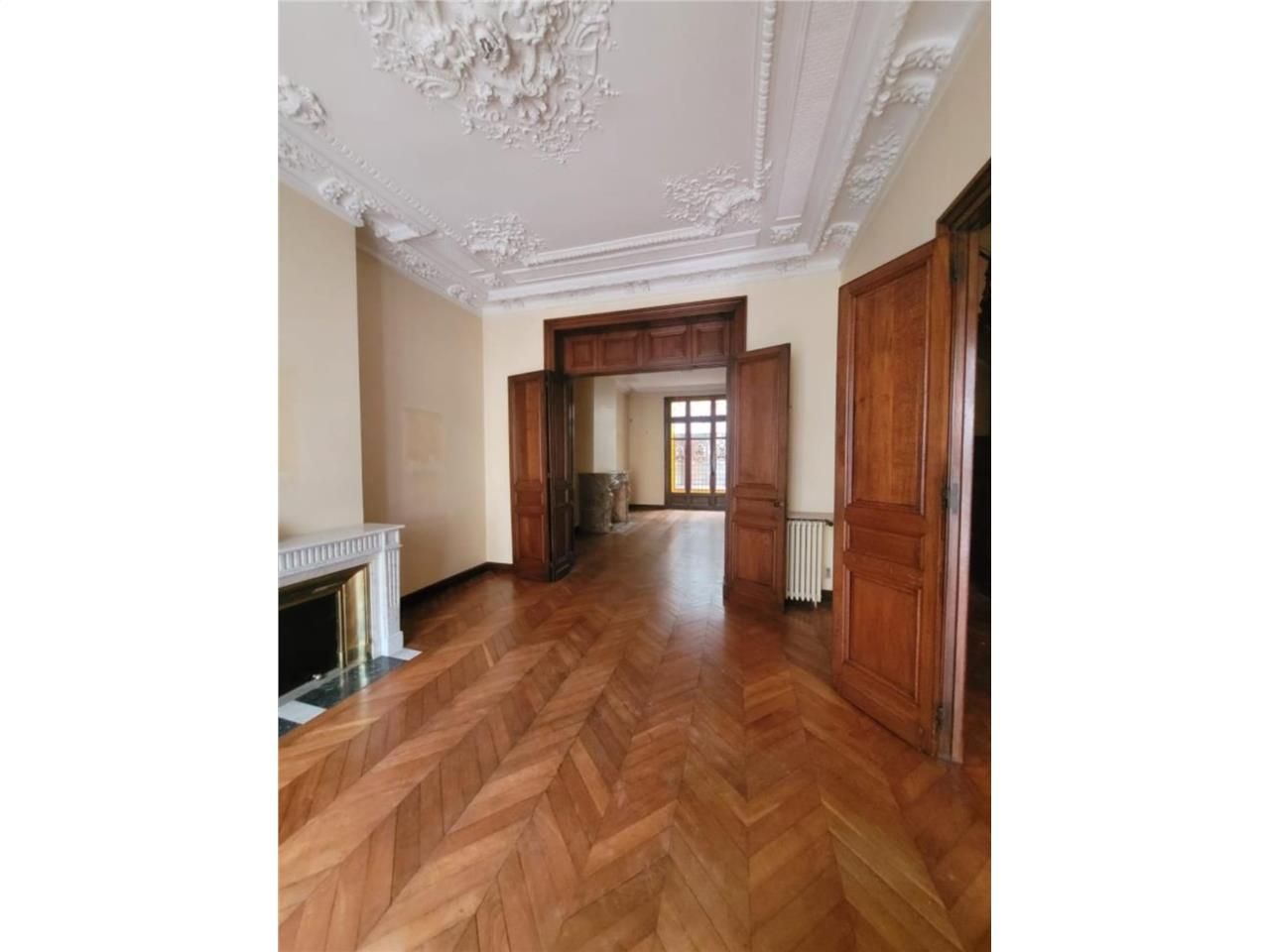 Arthur Loyd Bordeaux propose à l'acquisition un m