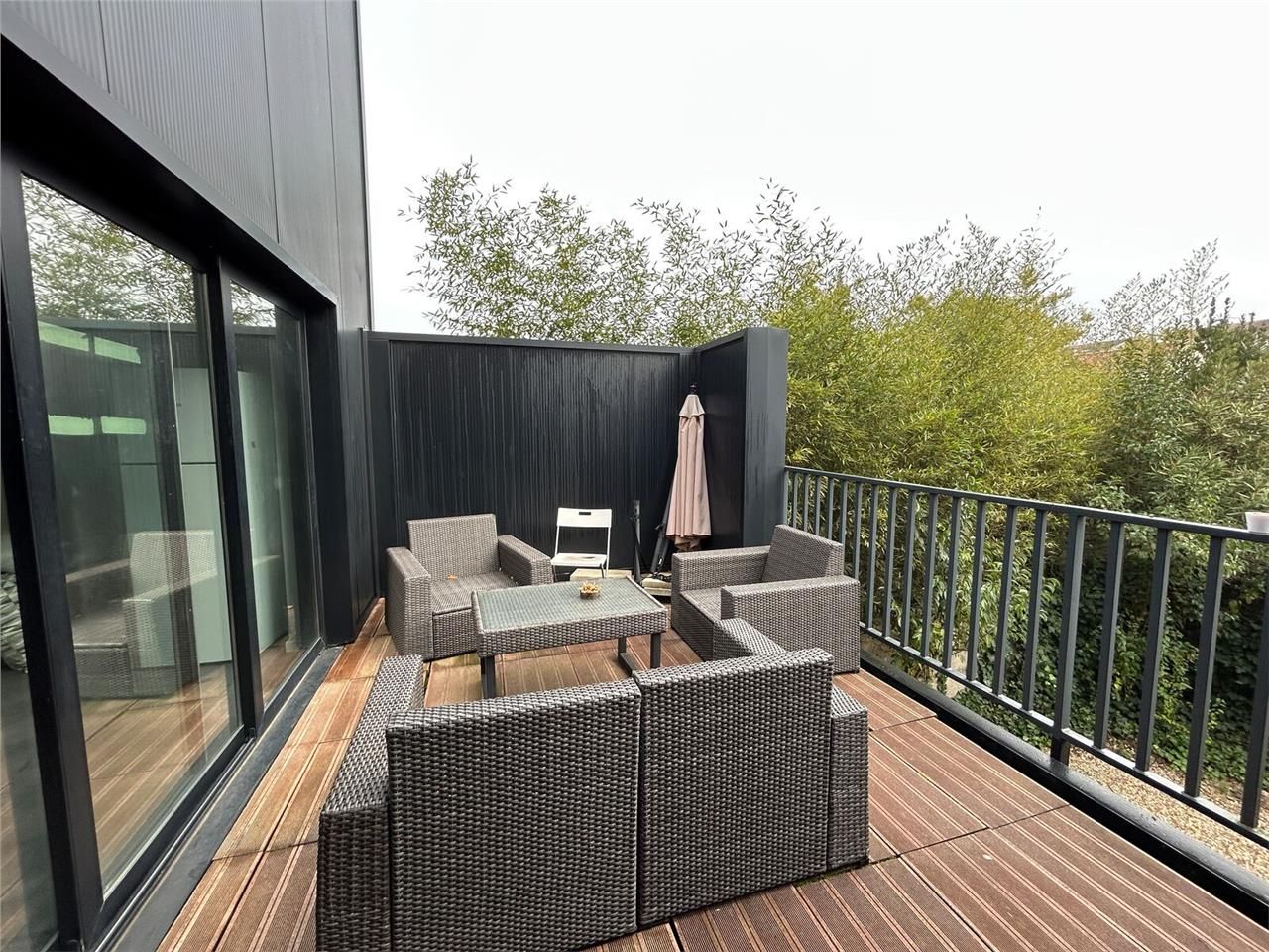 Au coeur d'un secteur tertiaire recherché de Bord