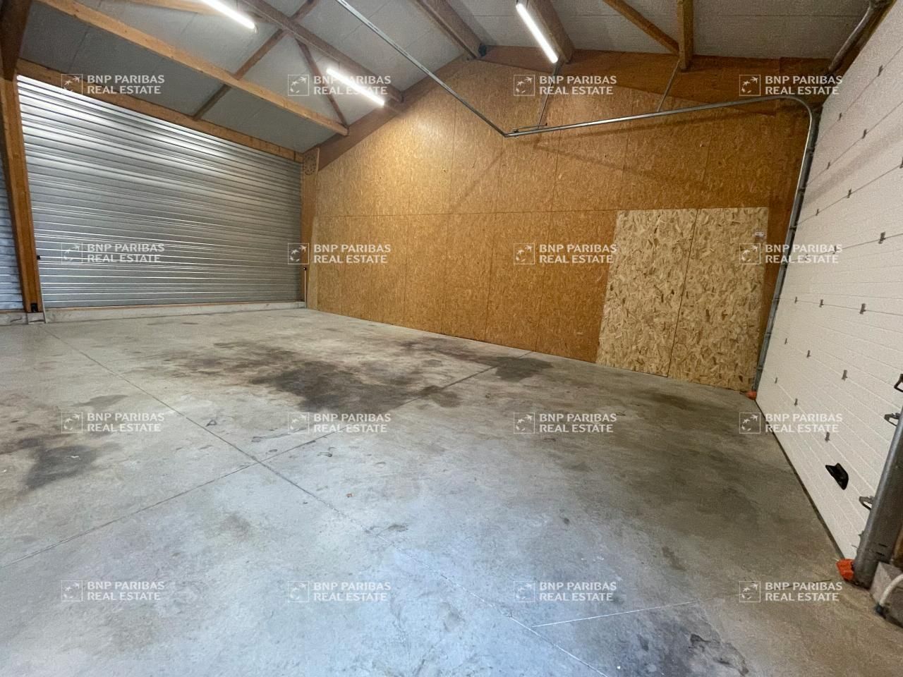 132.55 m² pour ce activité en location à Acigne
