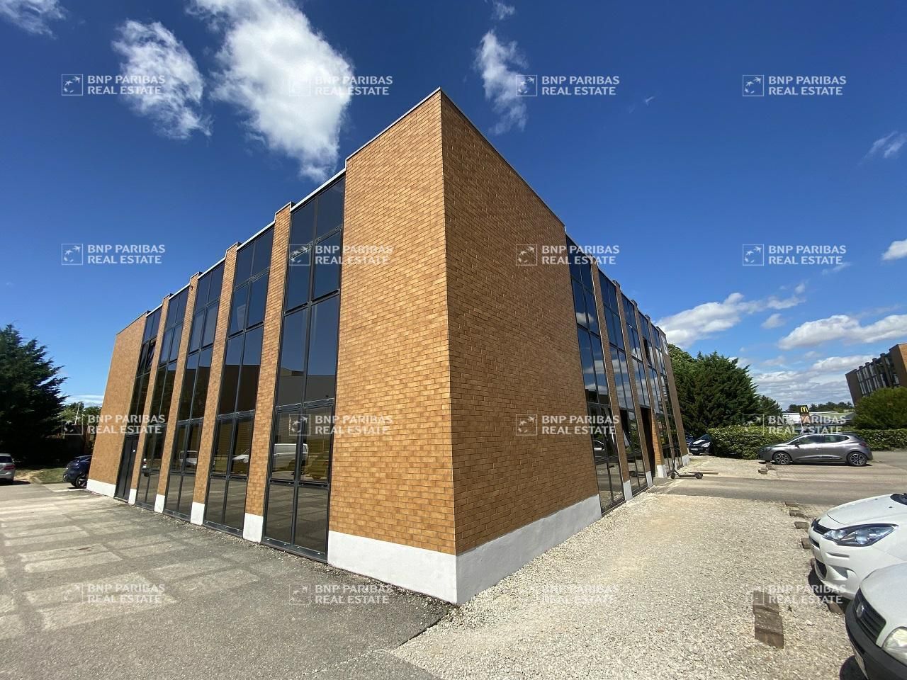 Location Bureaux 96 m² non divisibles 21800 Quetigny