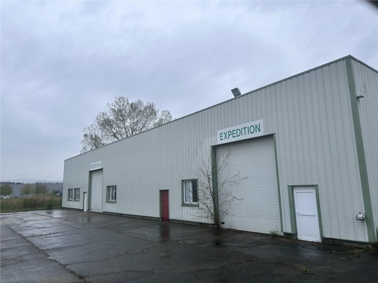 MACON SUD - CRECHES SUR SAONE Bâtiment industriel