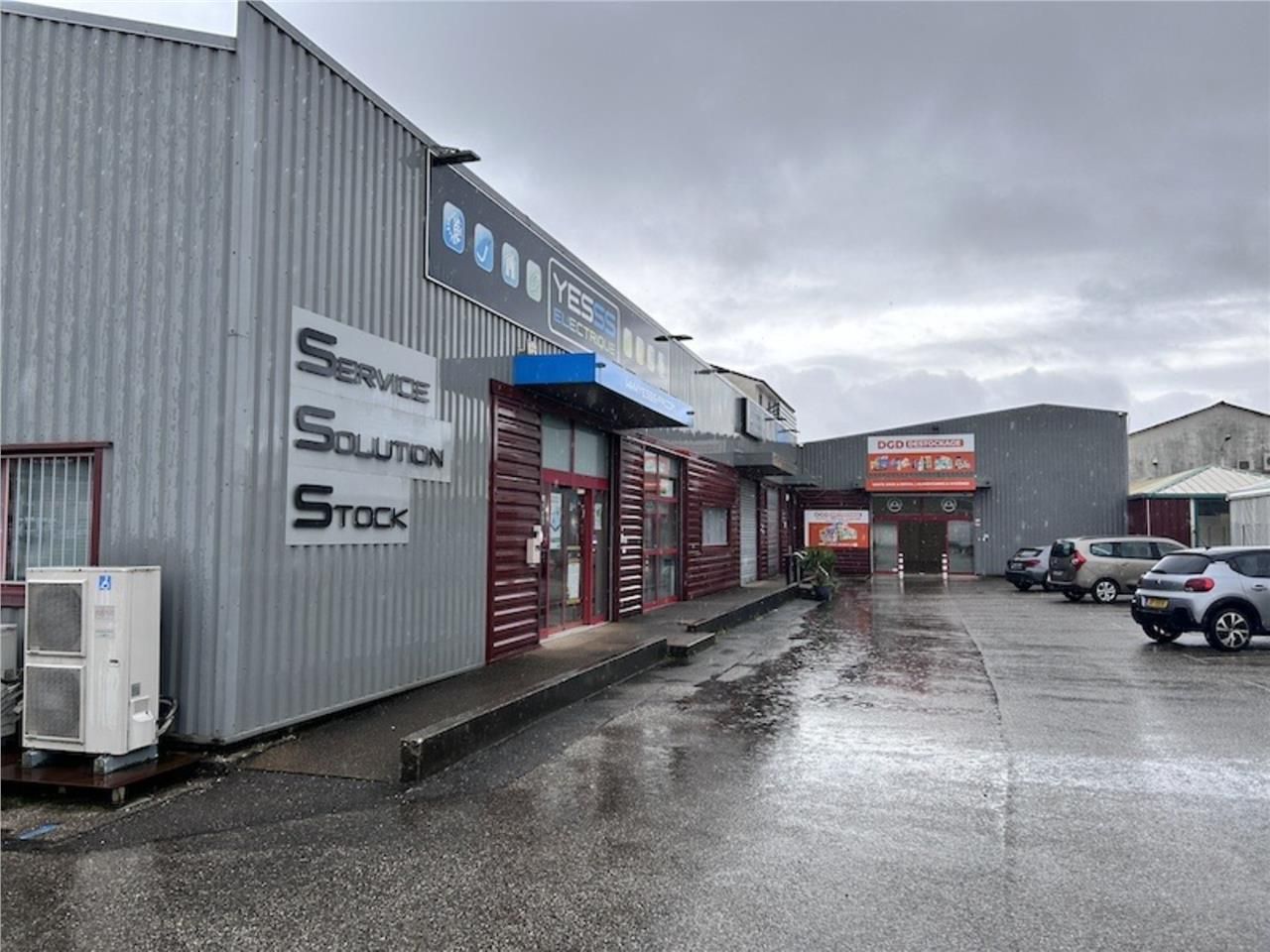 AMBERIEU EN BUGEY - Zone industrielle et commerci