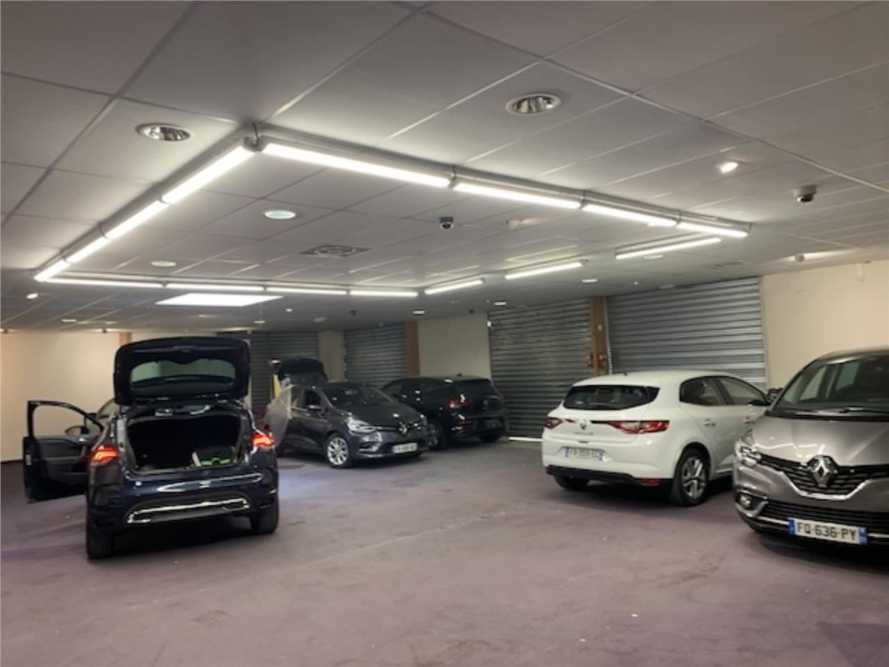 VIRIAT - CHAMBIÈRE - BATIMENT INDEPENDANT A VENDR