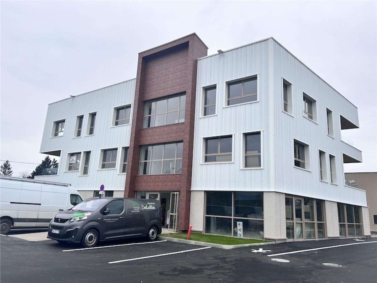 BOURG SUD - TOSSIAT Bureaux neufs à vendre ou à l