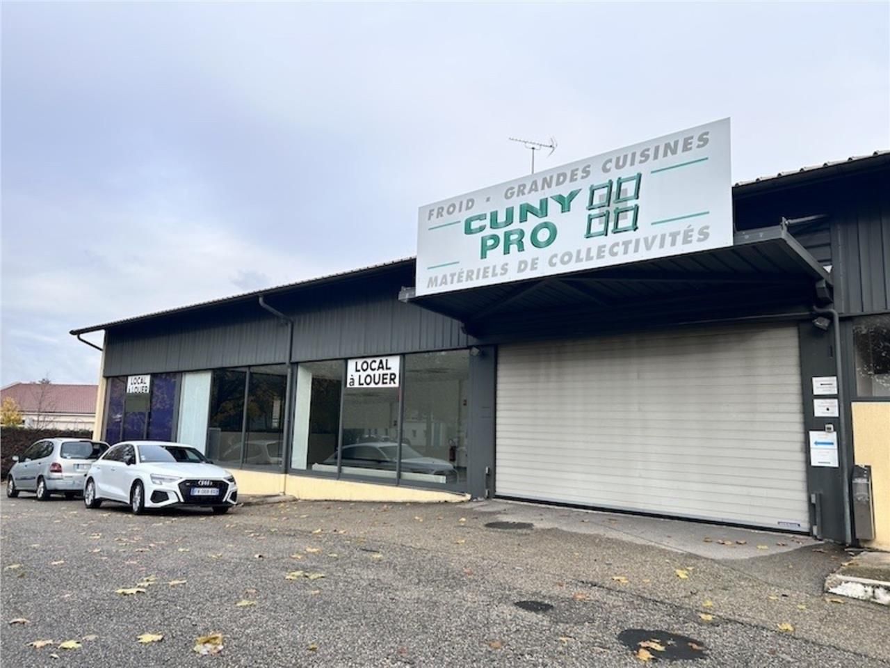 BOURG EN BRESSE - QUARTIER BROU - FACADE AXE PASS