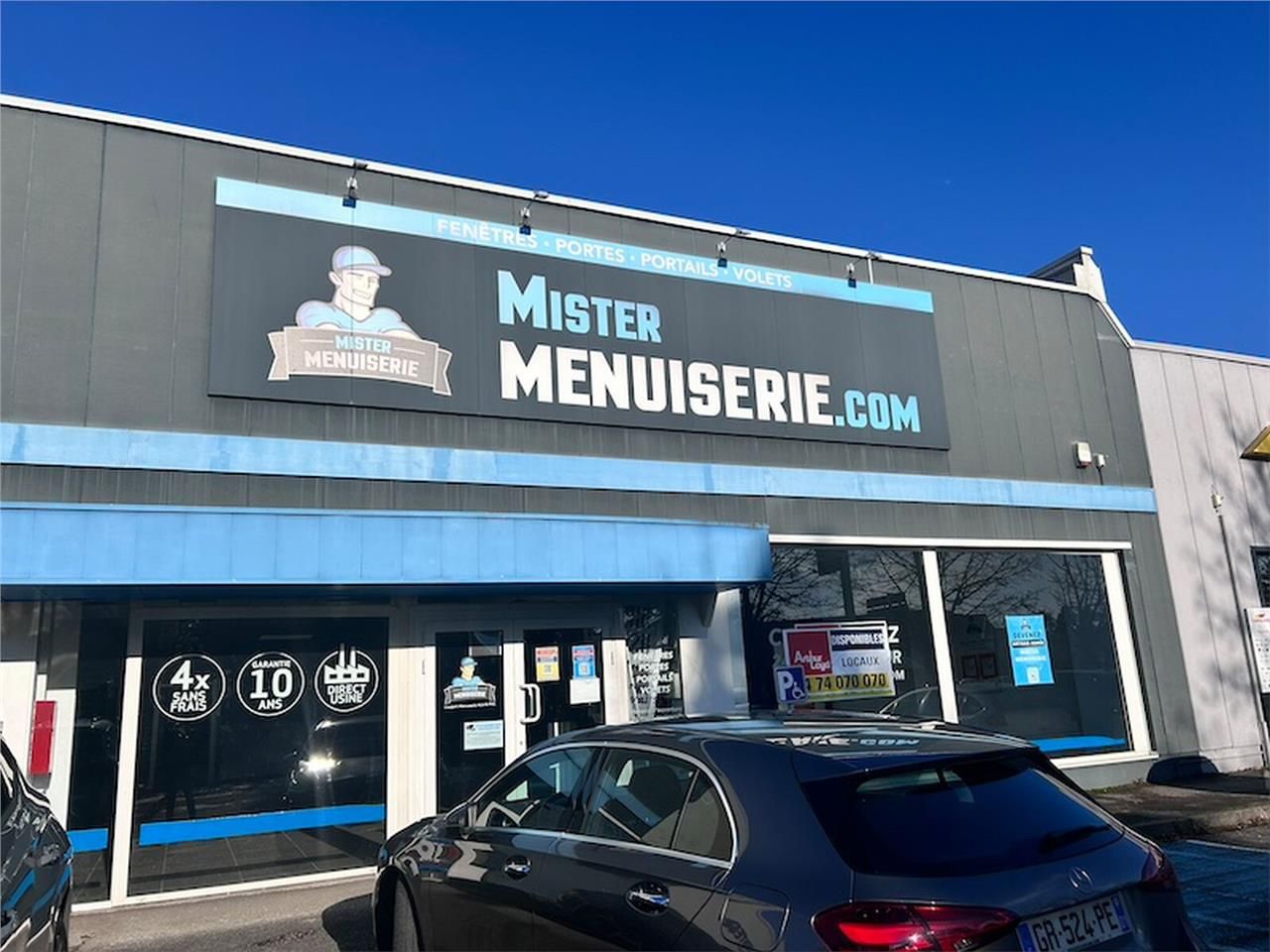 Zone commerciale Croix Blanche En façade de l'ave