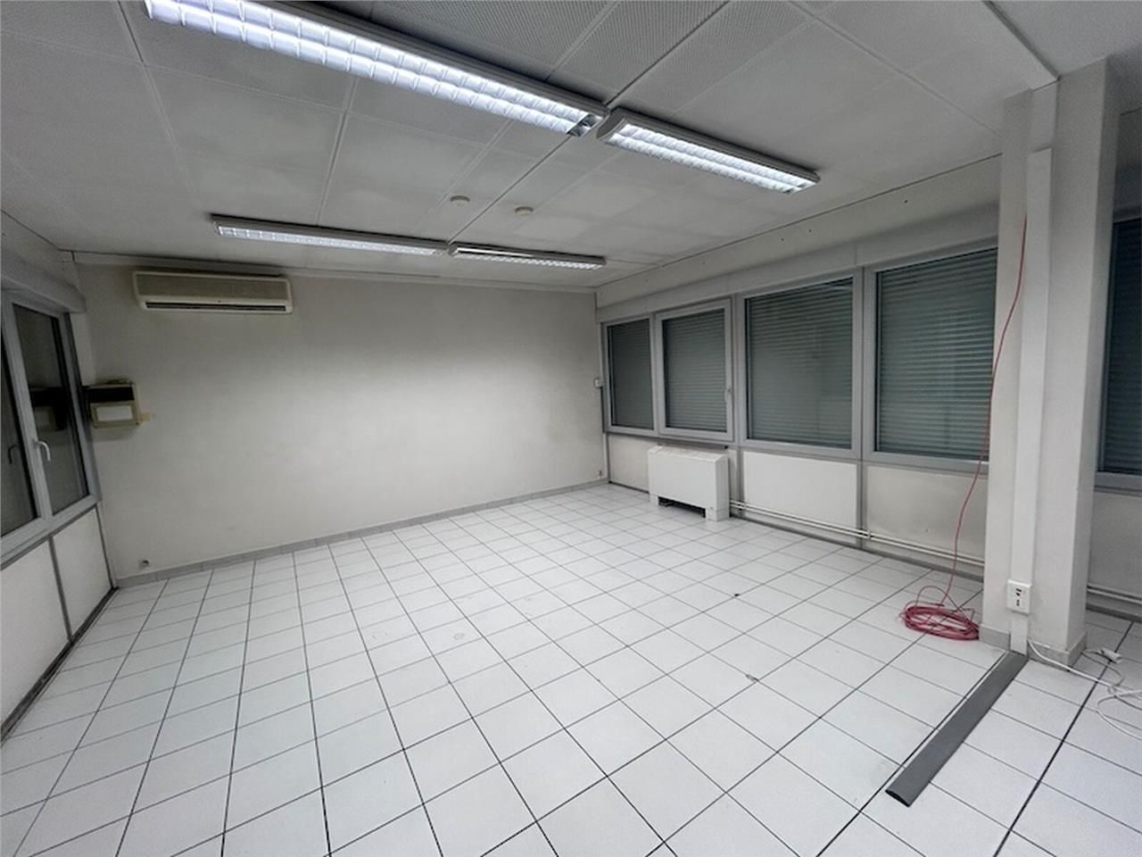 BOURG EN BRESSE - CENORD - BATIMENT INDUSTRIEL SU