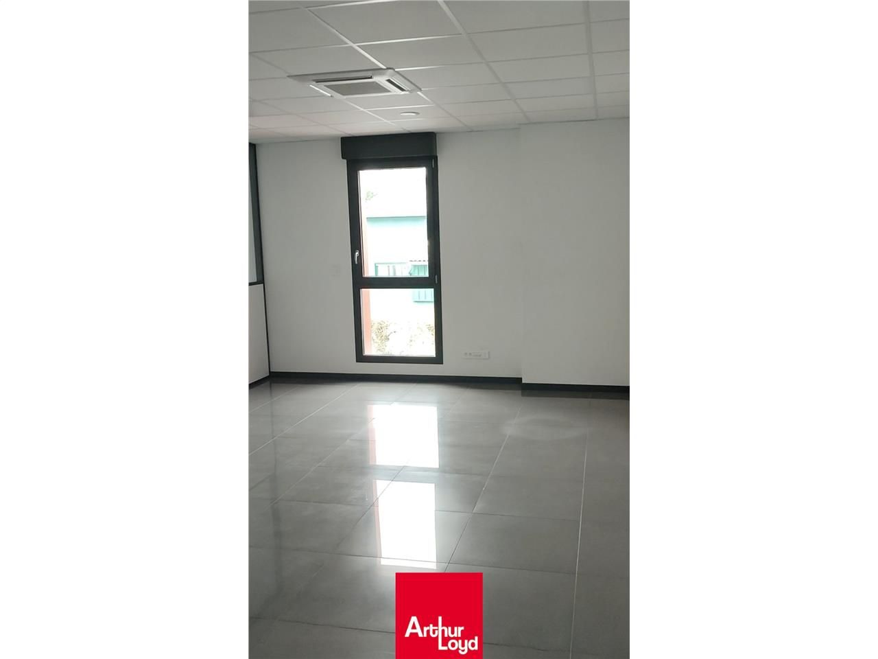 BUREAUX A LOUER / VILLEFRANCHE SUR SAONE  Votre a