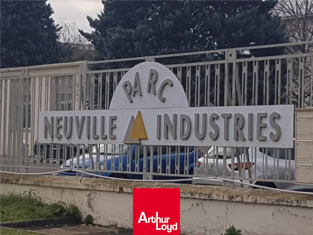 NEUVILLE SUR SAÔNE | LOCAUX D'ACTIVITE A LOUER  A