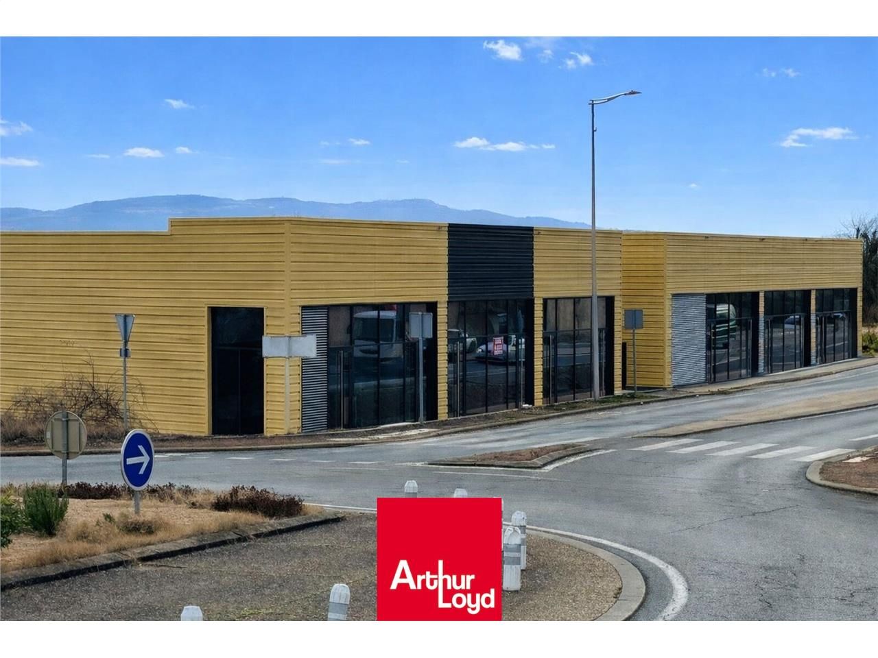 A LOUER LOCAL D'ACTIVITE | Villefranche Sud  Votr