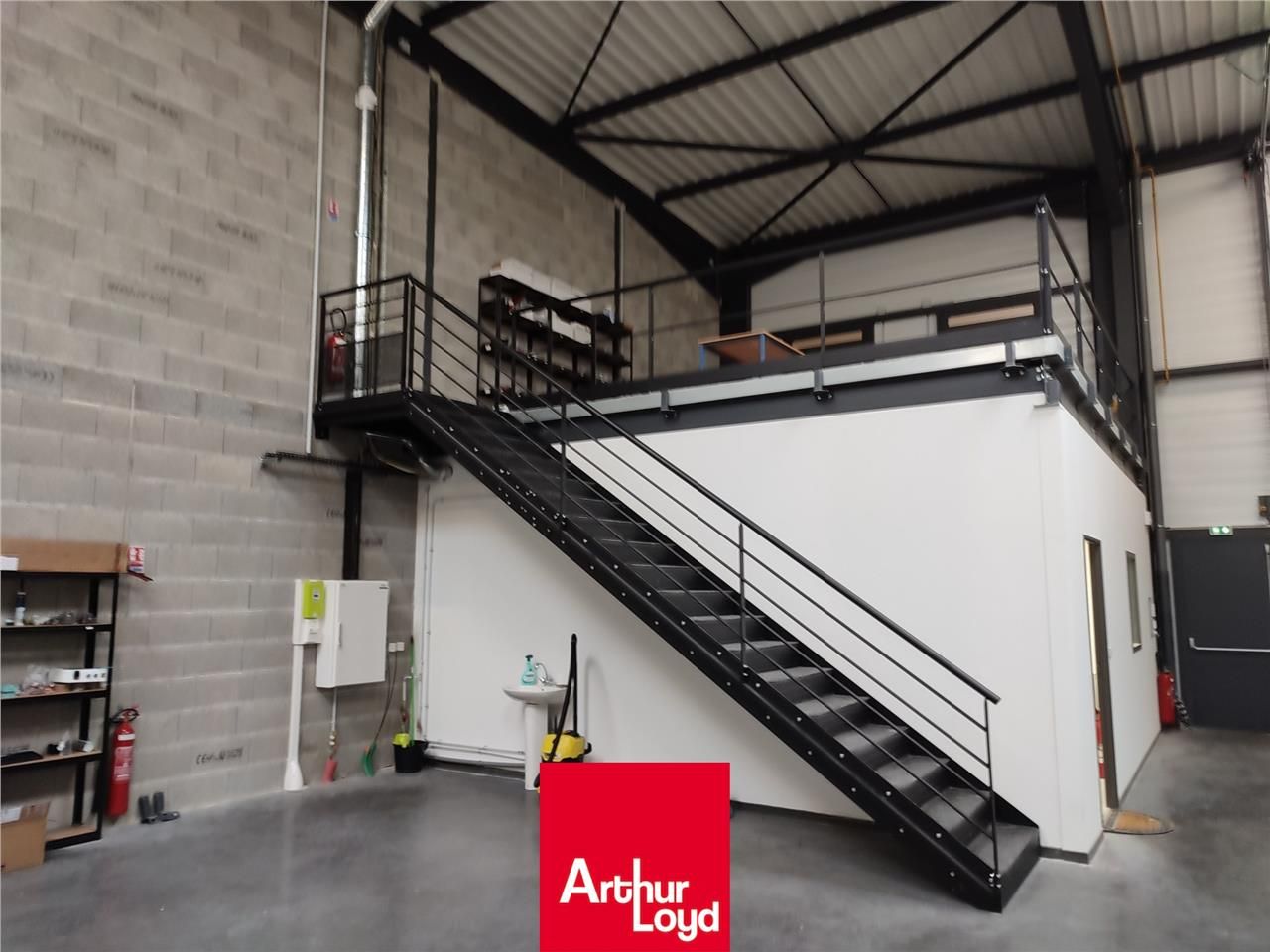 VILLEFRANCHE | Local d'activité  à louer  Au sein