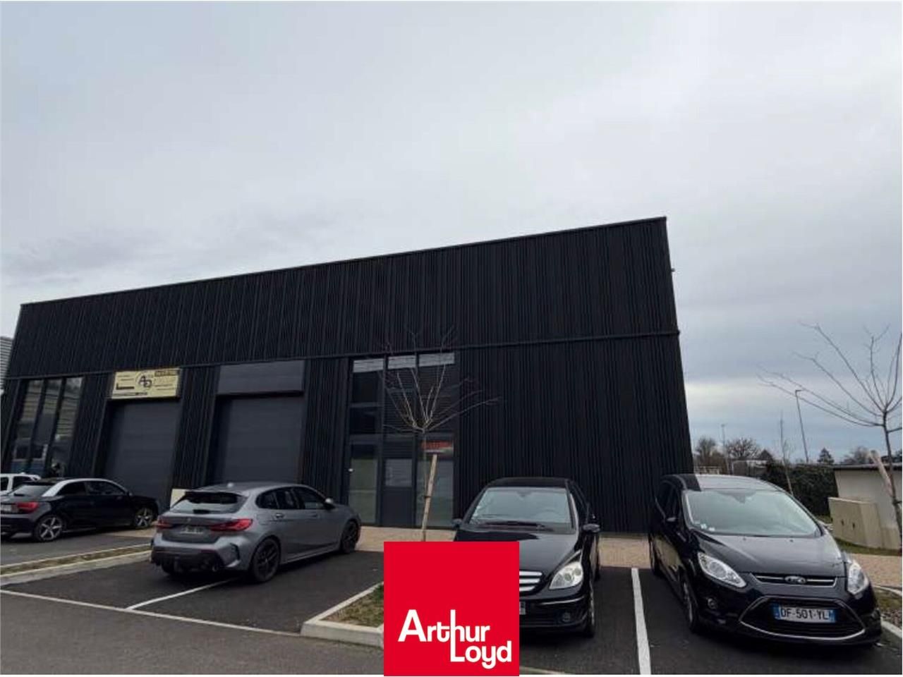 À Trévoux, découvrez ce local d'activité de 223 m