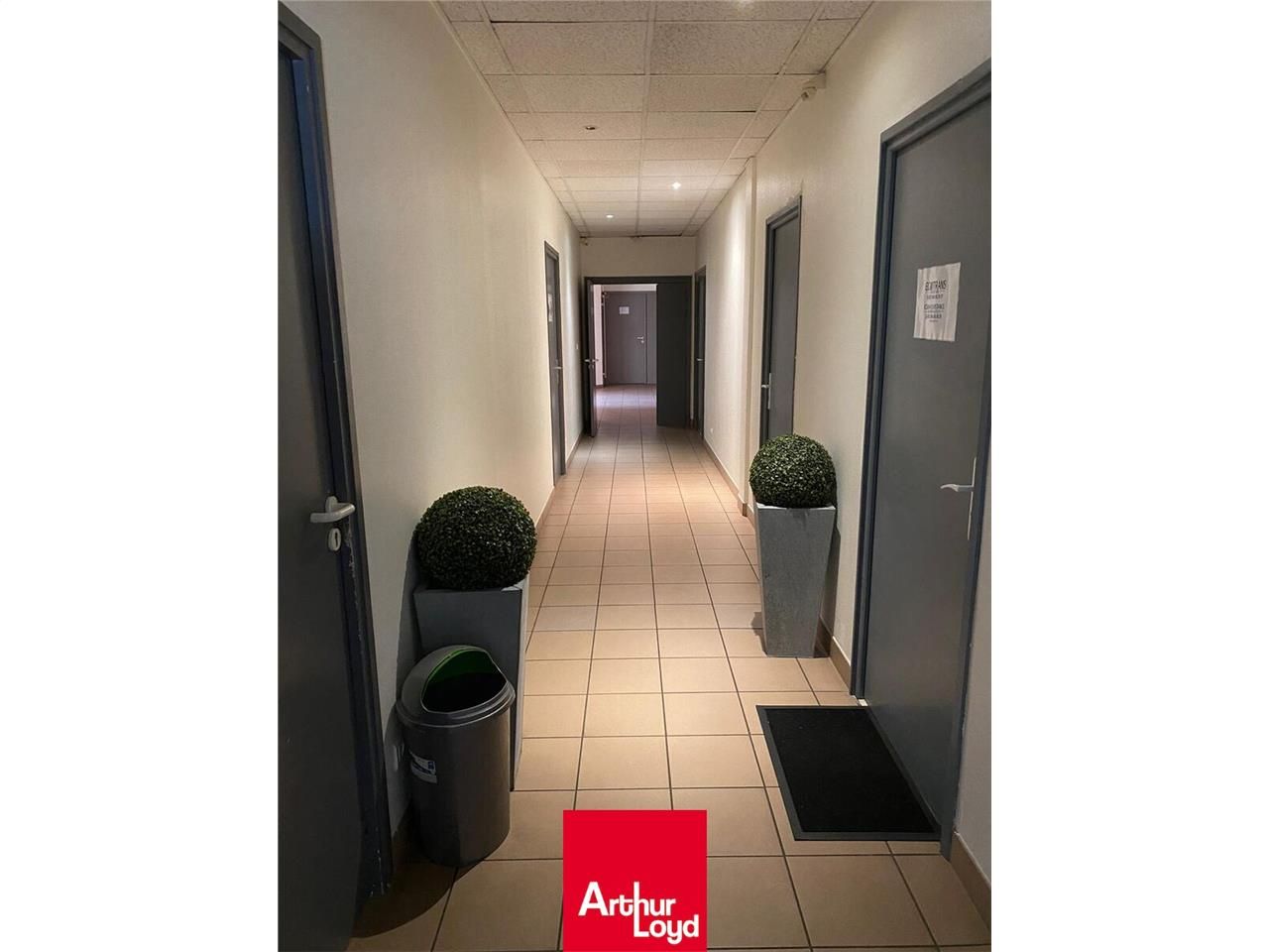 A VENDRE A INVESTISSEURS | BUREAUX | LIMAS  Votre