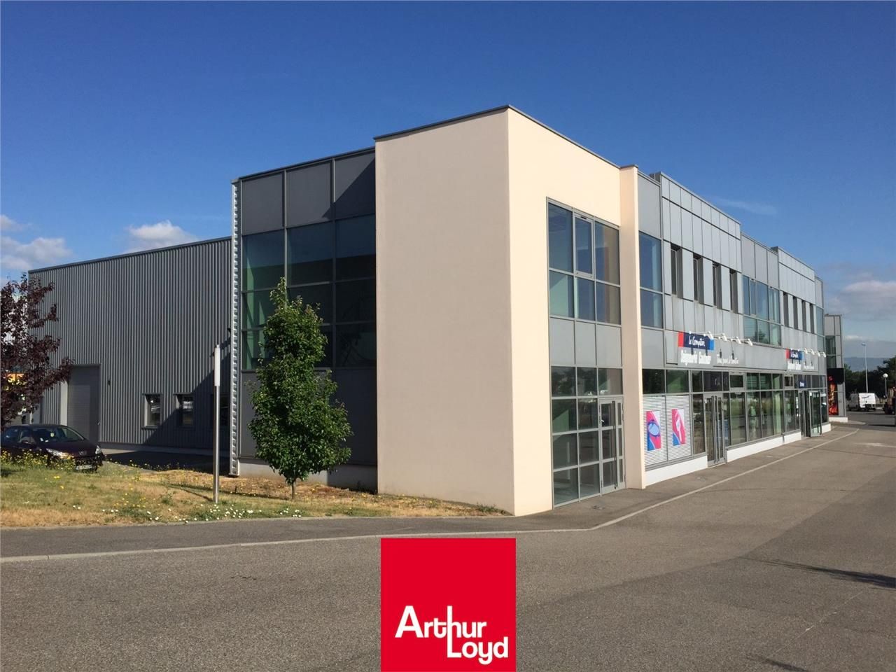 Situé dans la zone industrielle nord de Villefran