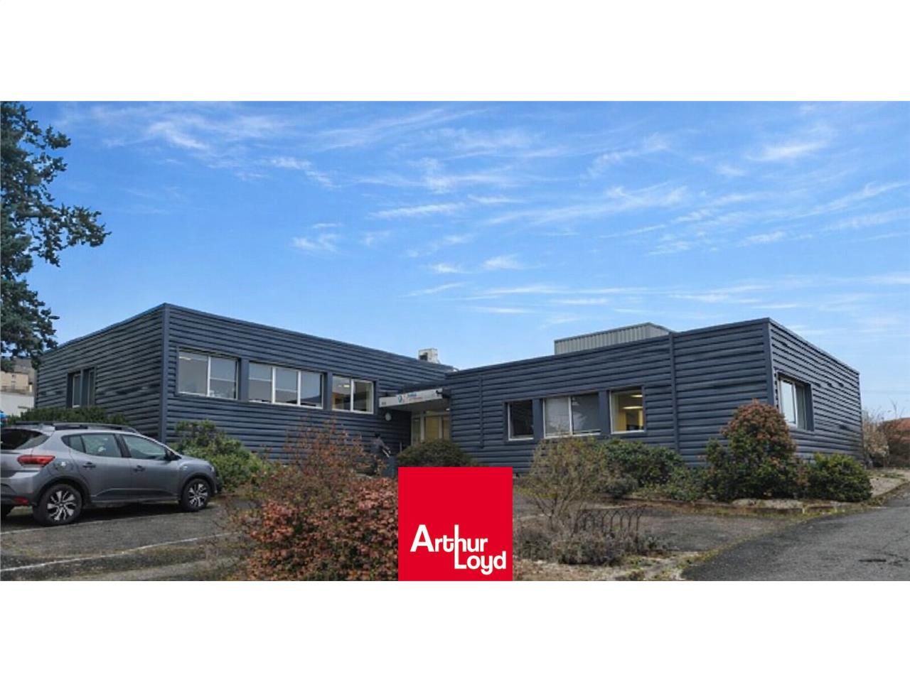 A vendre, locaux d'activité de 1 272 m² sur terra