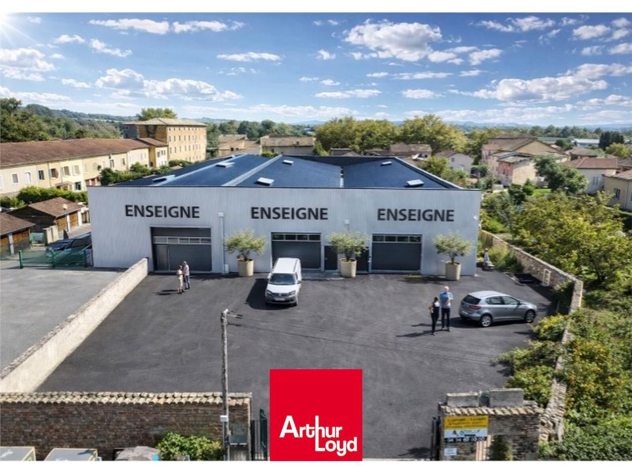 BELLEVILLE | BÂTIMENT D'ACTIVITÉ   À VENDRE OU À 