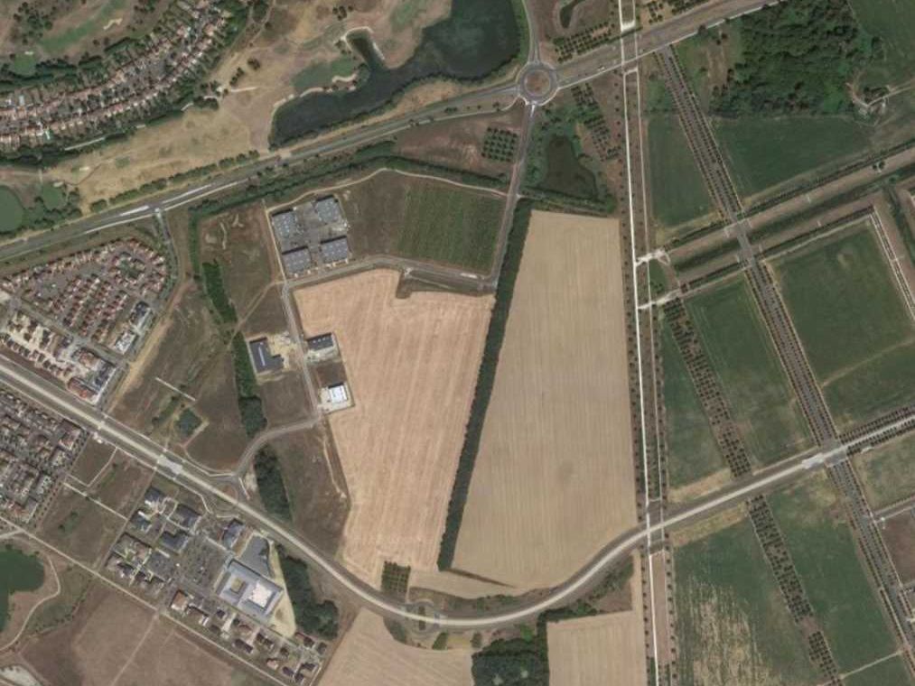 A VENDRE, Terrains à bâtir dans une parc d'activi