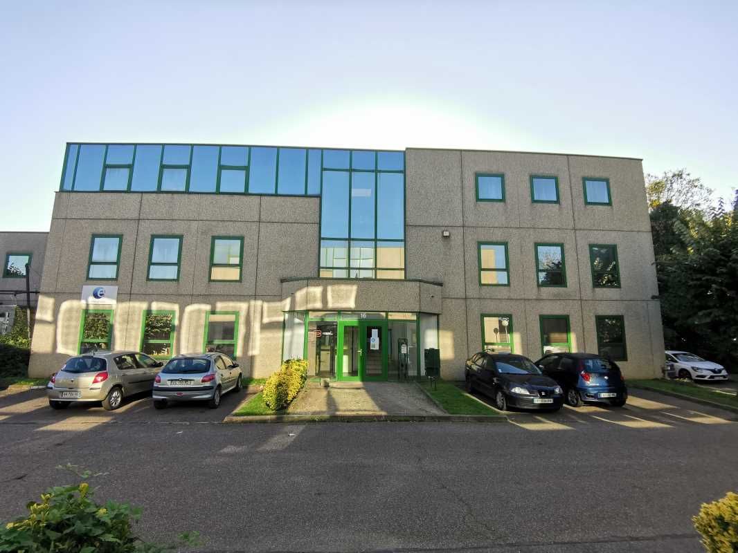 VIRY CHATILLON, à proximité immédiate de la gare 