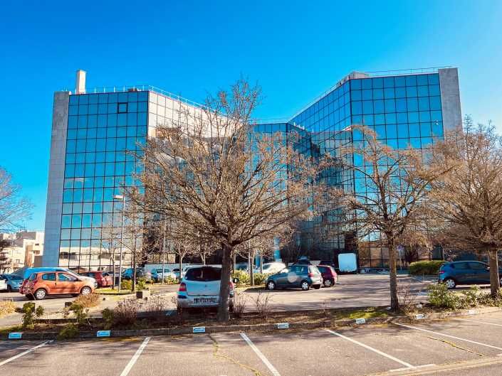 EVRY-COURCOURONNES, dans un ensemble immobilier i