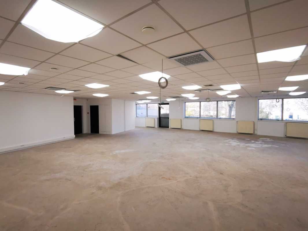 EVRY-COURCOURONNES, dans un ensemble immobilier i