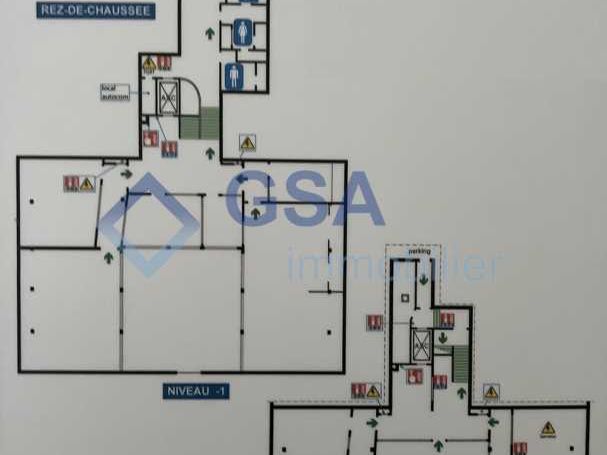 Location bureaux 731 m² non divisibles