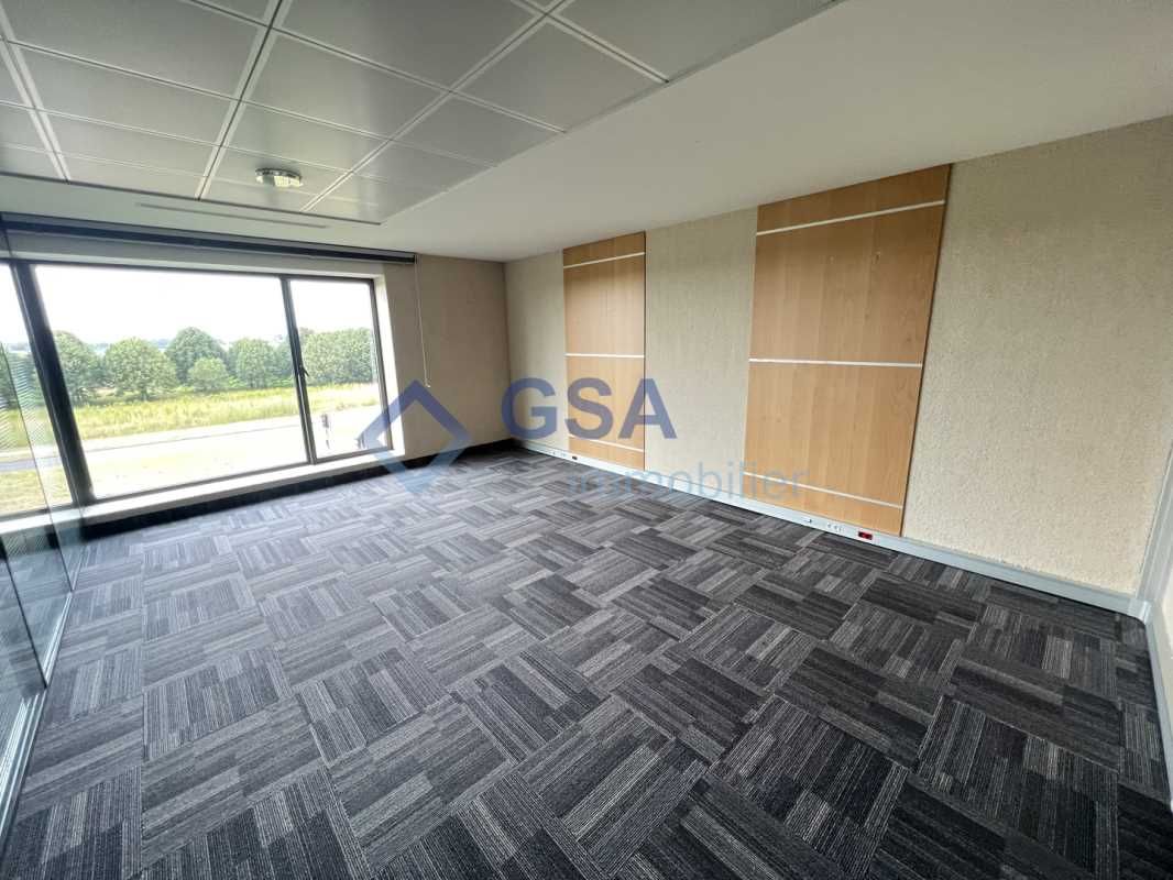 Secteur CARRÉ SÉNART, nous vous proposons à la lo