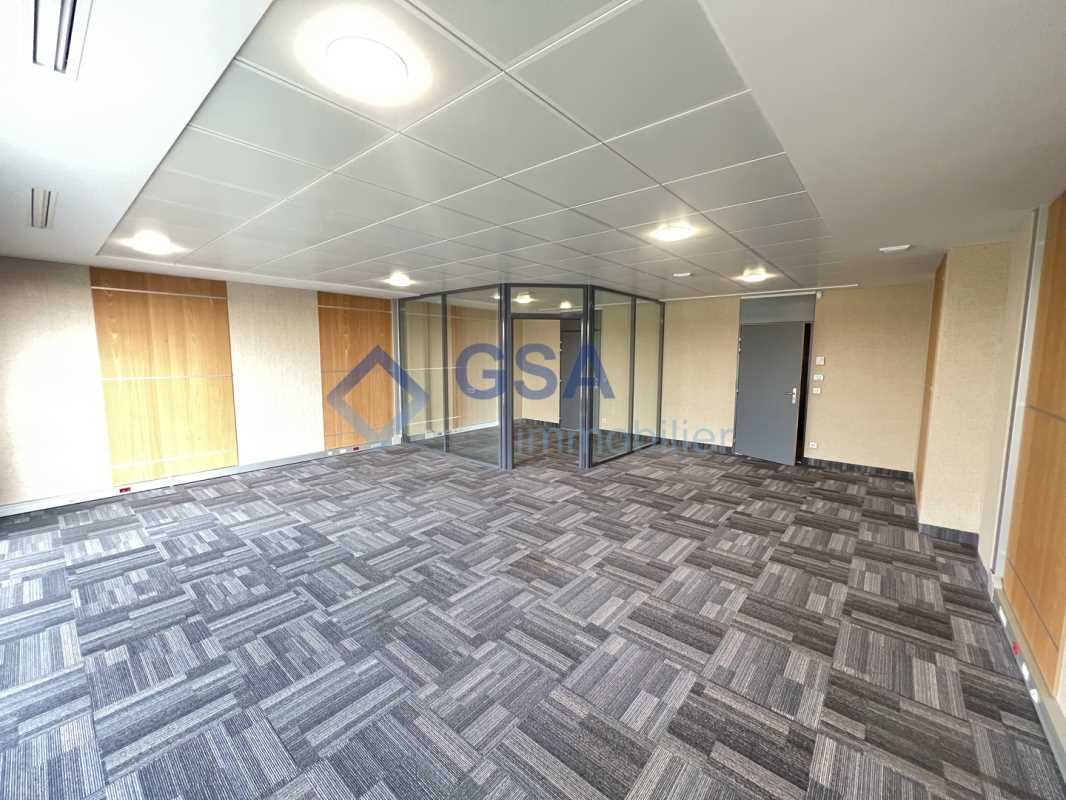 Secteur CARRÉ SÉNART, nous vous proposons à la lo