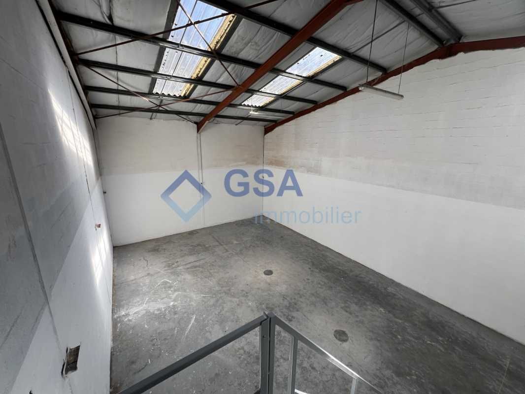 Au sein de la ZI de l'églantier à LISSES, nous vo