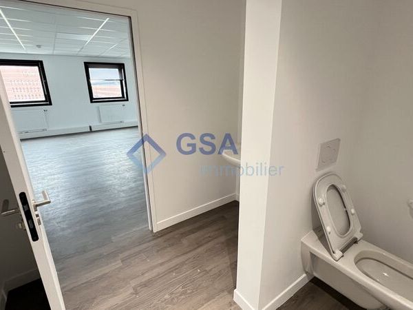 GSA IMMOBILIER, vous propose dans un immeuble idé