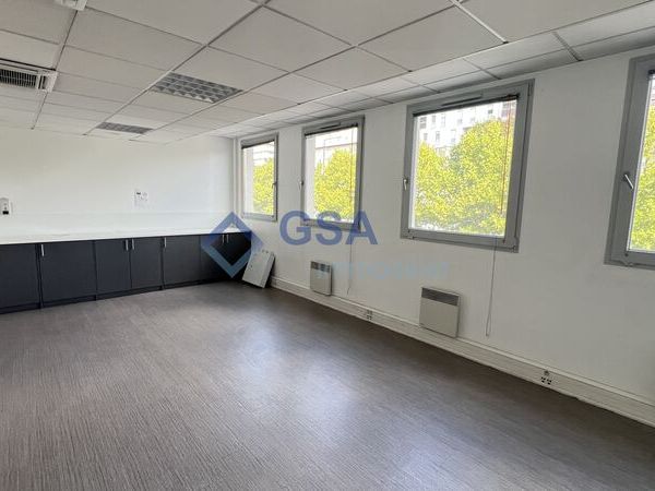 GSA IMMOBILIER, vous propose des bureaux à louer 
