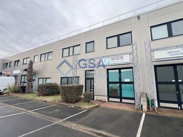 BONDOUFLE, dans le Parc d'Activités des Bordes, à