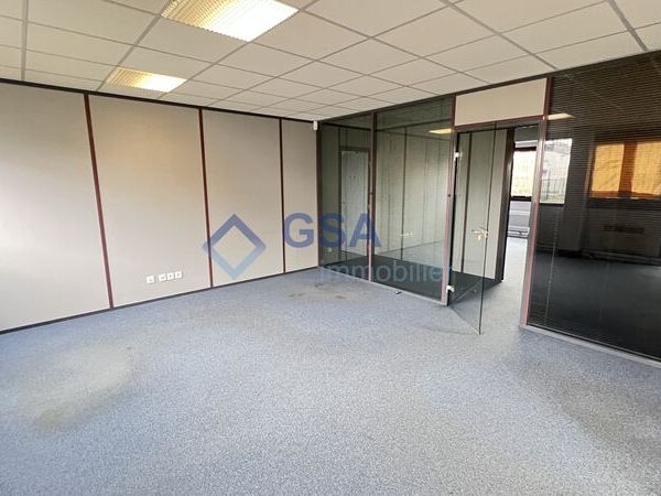 LISSES (91), rare sur le secteur, un ensemble de