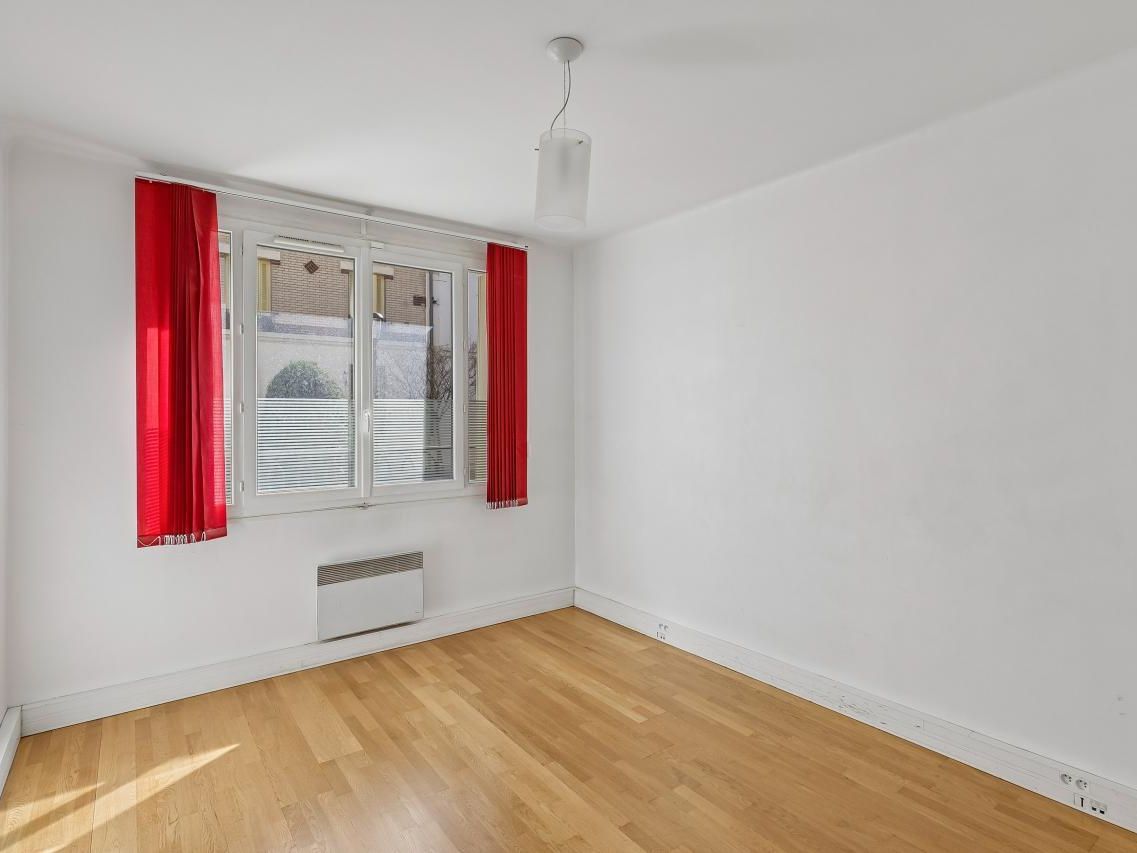 51 m² pour ce bureaux en vente à Vincennes